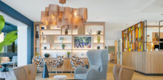 Lobby du Four Points by Sheraton Reims Cathédrale.