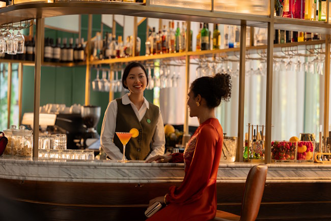 Bars and restaurants designed to encourage socialising.