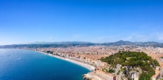 Vue générale de Nice et de la Baie des anges