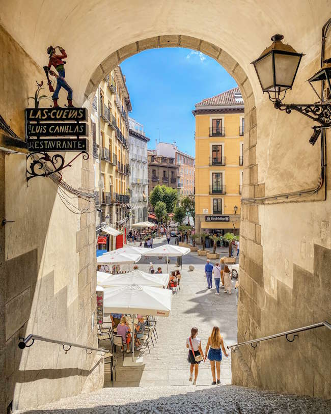Arco de Cuchilleros (c) Madrid Destino