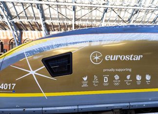 Les clients de Revolut peuvent convertir 10 Revpoints en 1 point au Club Eurostar. Les clients de Revolut peuvent convertir 10 Revpoints en 1 point au Club Eurostar.