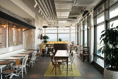 Le Ruby Lilou, un hôtel lifestyle du groupe IHG situé dans le quartier d'Euroméditerrannée à Marseille.